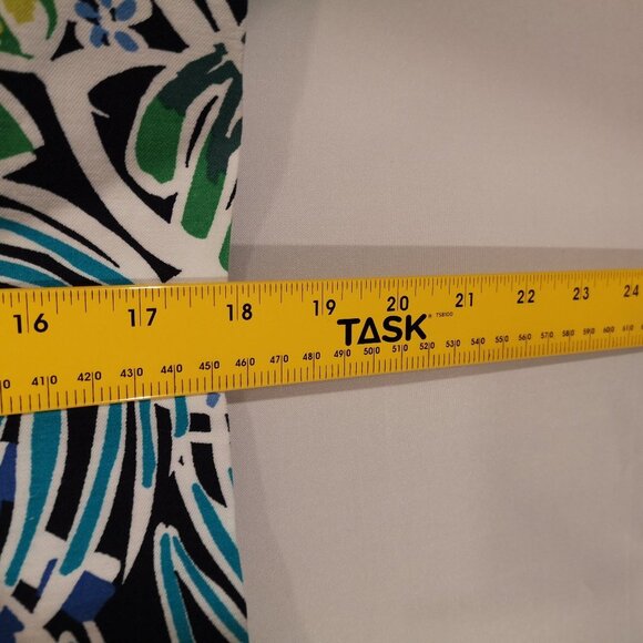 Up Ladies Multi Colored Pull On Skorts - Picture 5 of 5